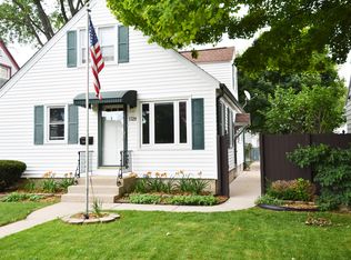 1328 S 116th St, West Allis, WI 53214