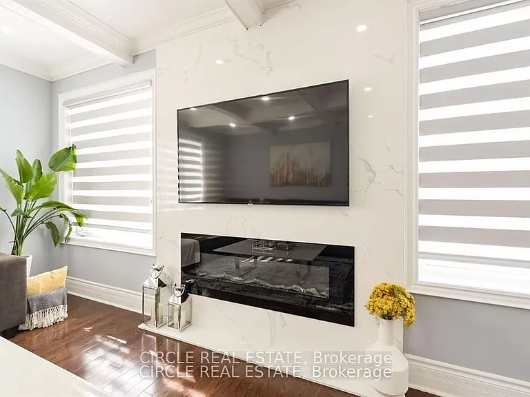 2 Learmont Ave — Photo 10