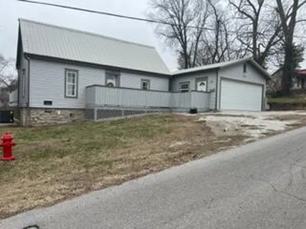 200 E Water Street, Greenfield, MO 65661