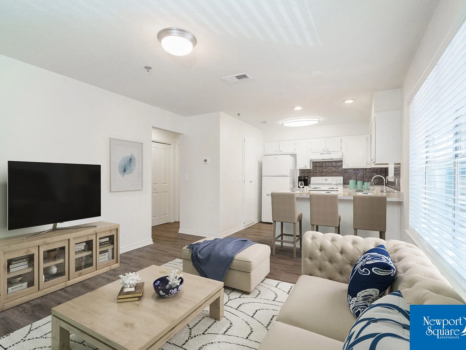 Newport Square Apartments — Photo 2