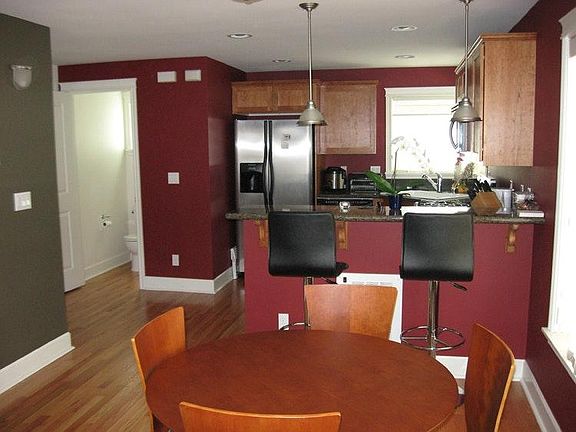 4th image of 10216 1st Ave NW #A