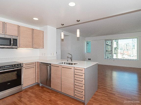 3rd image of 1160 Mission St Unit 1414