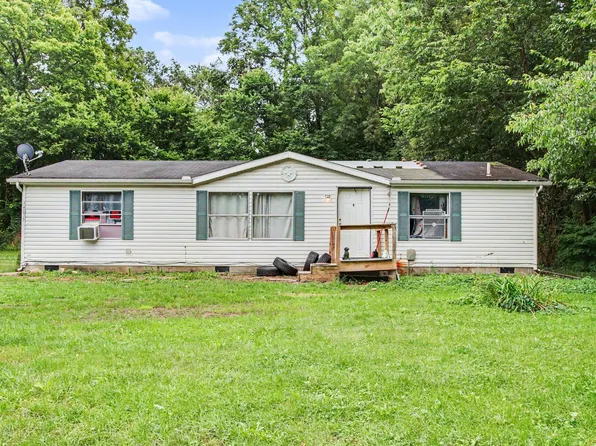 14035 Riverside Dr, Constantine, MI 49042