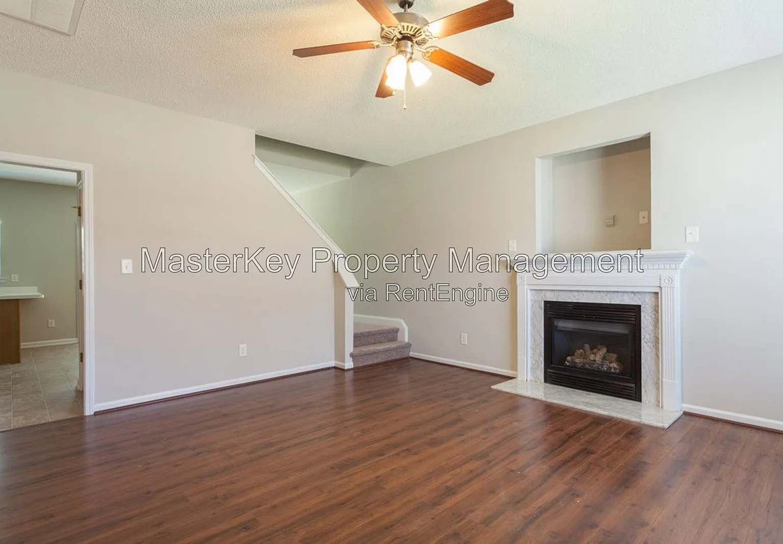 3 bed, 2.5 bath, 1658 sqft, $1,895 — Photo 3
