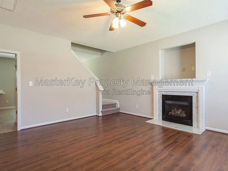 6925 Paint Rock Ln — Photo 3