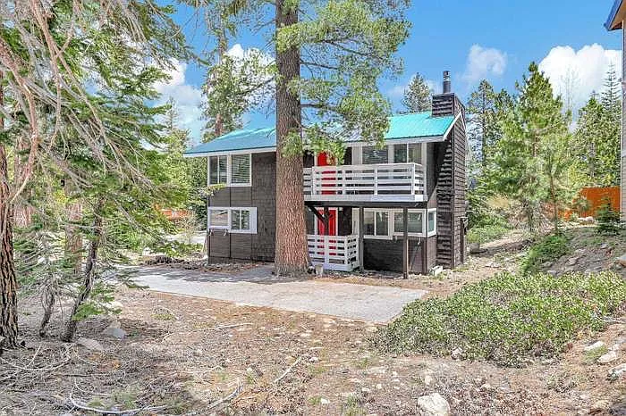 2 Snowridge Ln — Photo 1
