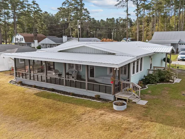 463 Pungo Shores Drive, Belhaven, NC 27810