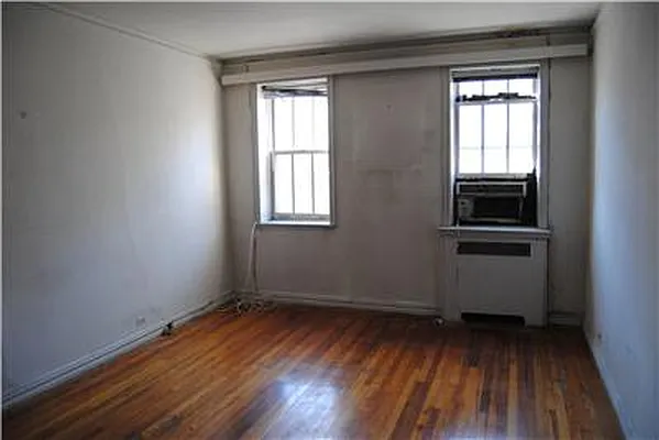 Sold by Luxe Group | media 9