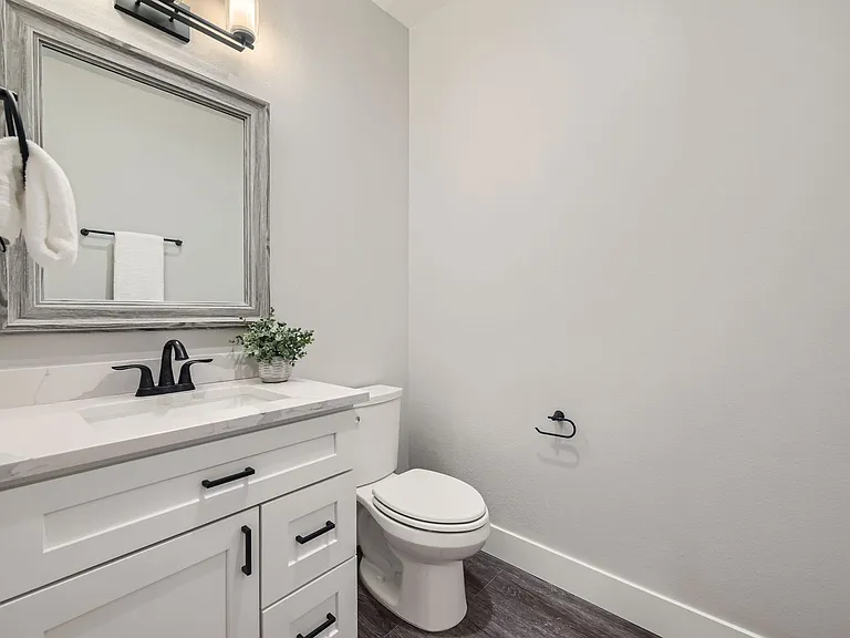 567 Canary Ln — Photo 9