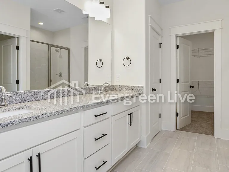 213 Greenwood Dr — Photo 14
