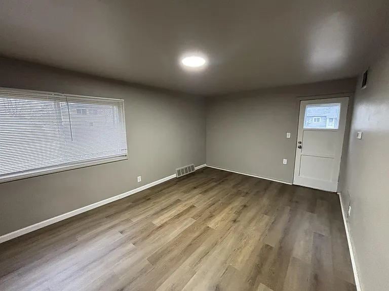 31807 Tuscola Ct — Photo 5