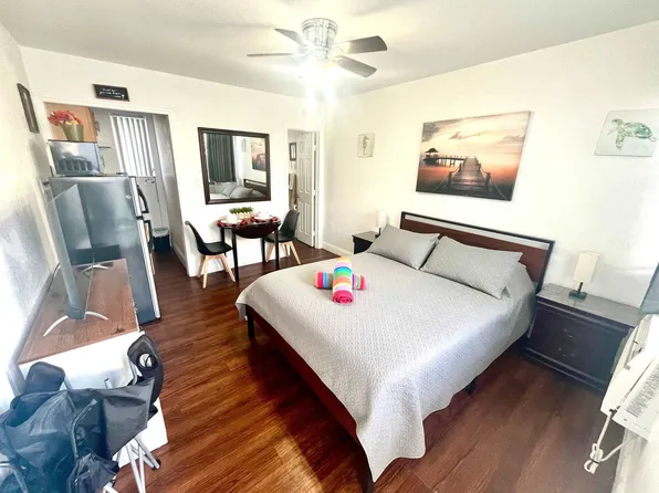 338 Van Buren St, Hollywood, FL