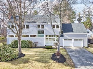4 Peppercorn Ln, Andover, MA 01810