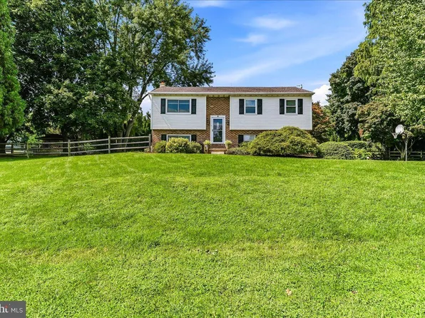 894 Lewisville Rd, Oxford, PA 19363