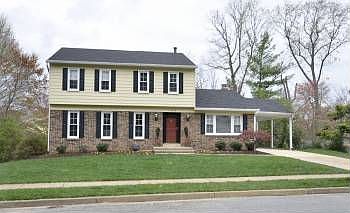 1st image of 2241 Loch Lomond Dr