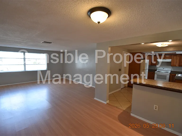 10816 Piccadilly Rd — Photo 19