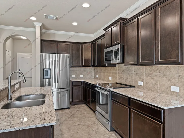 10217 Eaglefire Dr — Photo 4