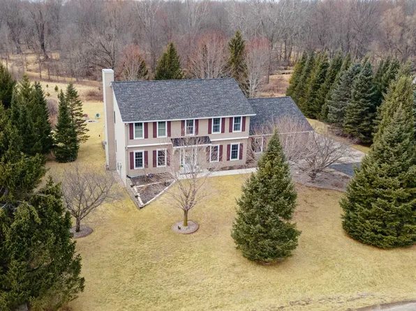 W9264 Lamise Way, Appleton, WI 54944