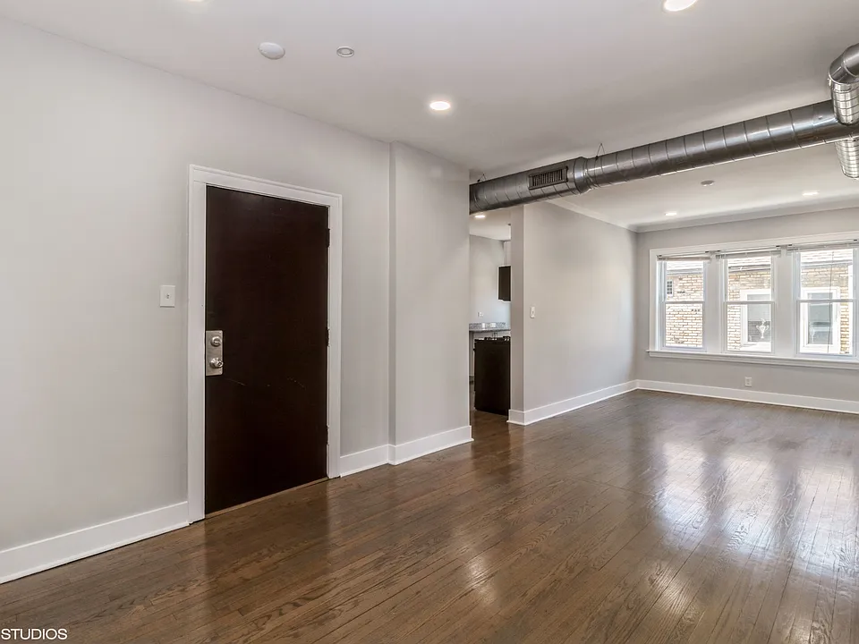4738 N Lowell Ave #4738-2