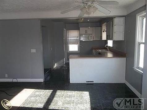 2nd image of 19613 California St
