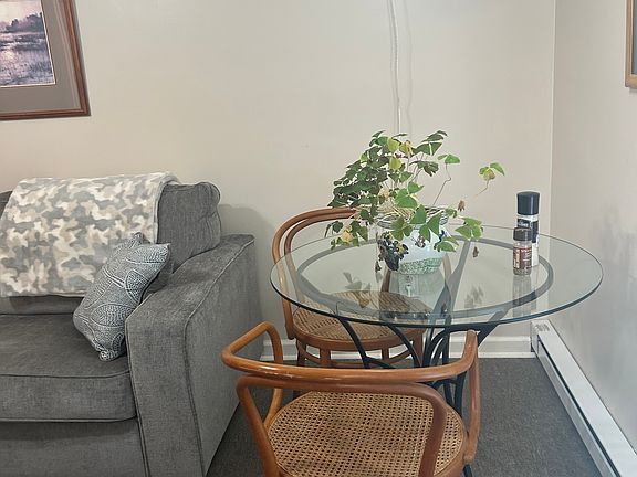 5th image of 1285 Rigby St