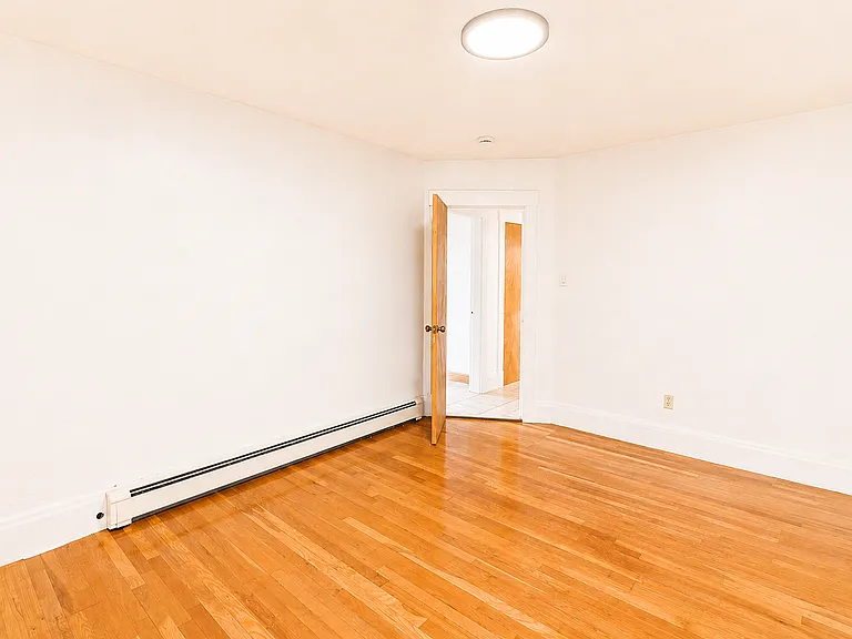53 Sycamore St #2 — Photo 8