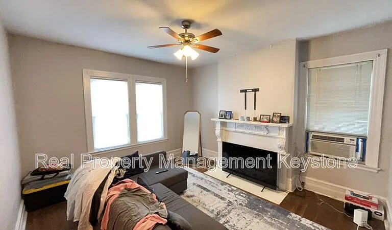 923 Chislett St #1 — Photo 3