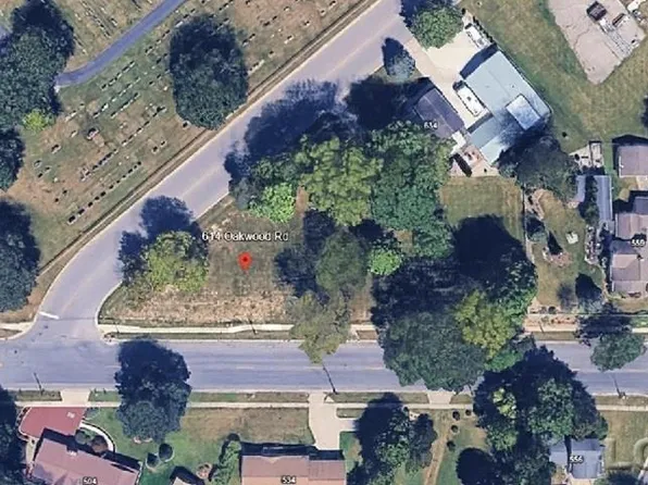 614 Oakwood Ave, Adrian, MI 49221