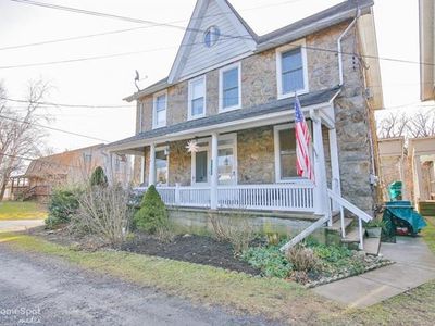 3174 Walnut St, HELLERTOWN, PA, 18055