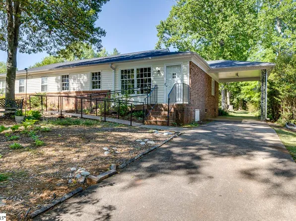 12 Twelve Oaks Ter, Greenville, SC 29615