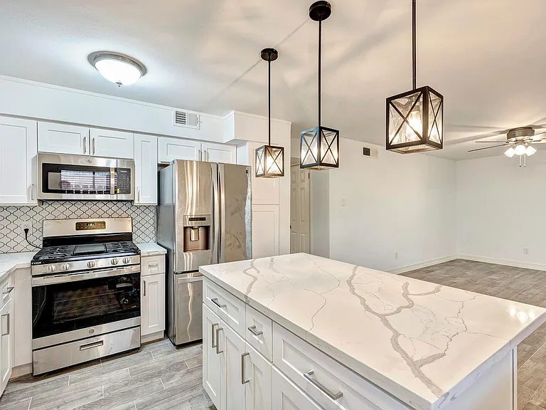 1529 Wirt Rd #48 — Photo 7