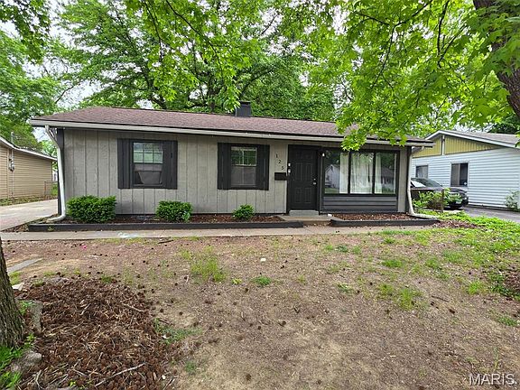 3rd image of 125 Saint Robert Dr