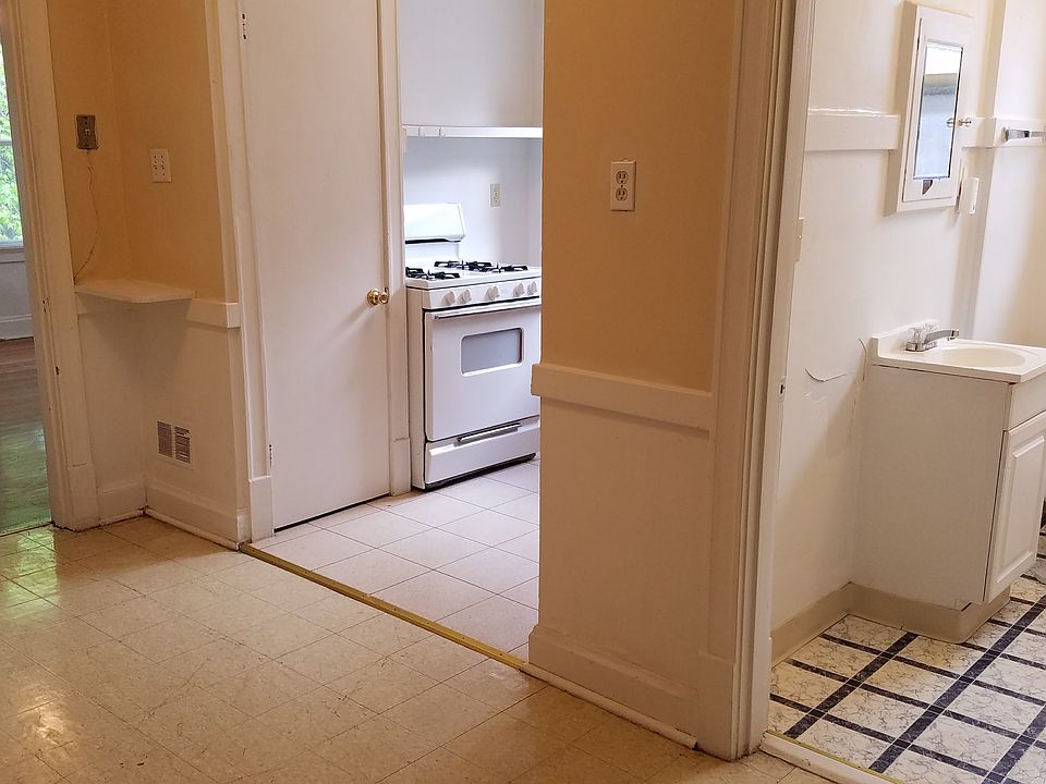 Entrance and Dining Area