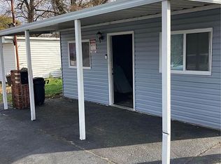 3680 Falling Springs Rd, Cahokia, IL 62206