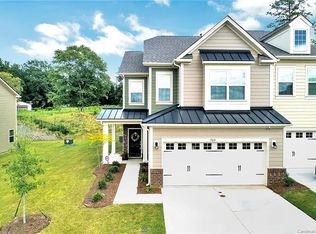 569 Dulaney Dr, Tega Cay, SC 29708