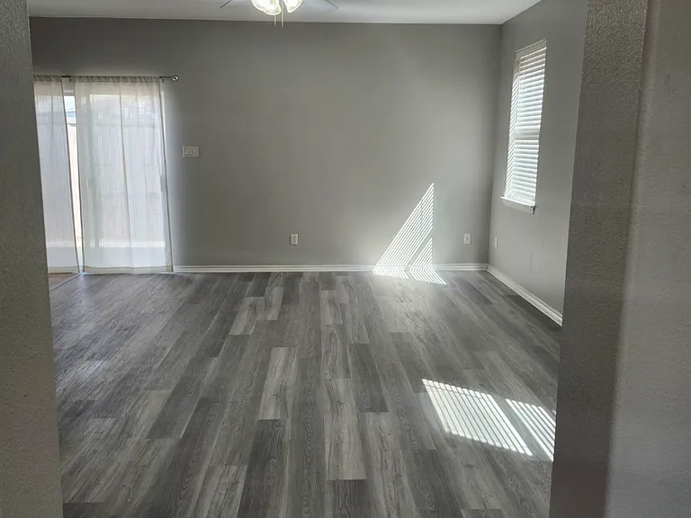 232 Seva Ct — Photo 7