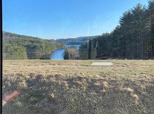 25 Farmstead Ln, Windsor, CT 06095