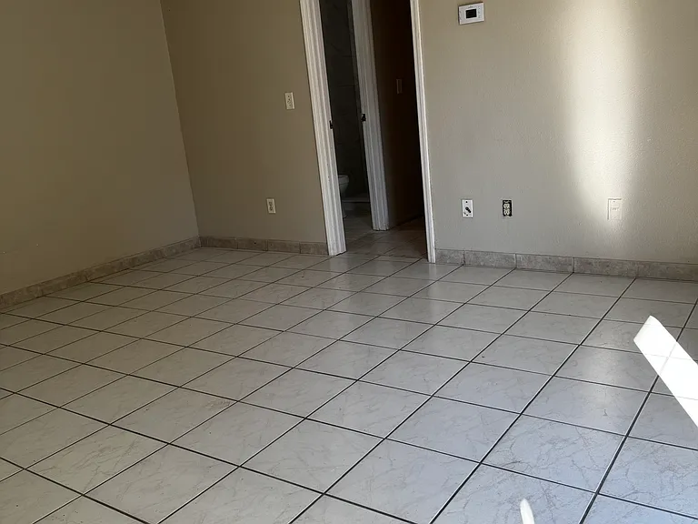 1696 Coral Way #A — Photo 8