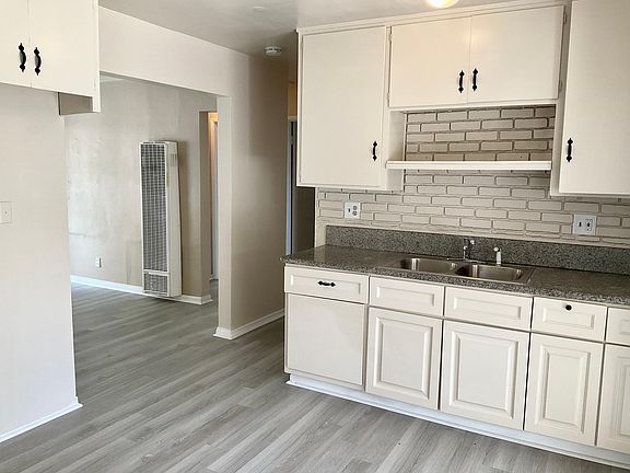 4th image of 1253 E Nocta St APT B