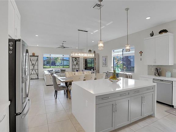 3rd image of 10536 N Lago Vista Circle