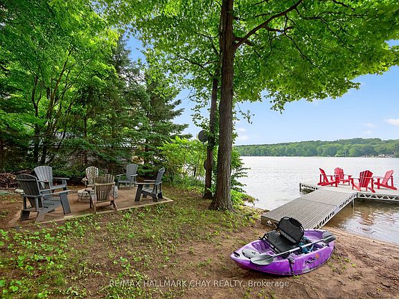 4th image of 176 Farlain Lake Rd E