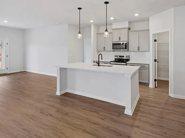 118 Huffman St — Photo 14