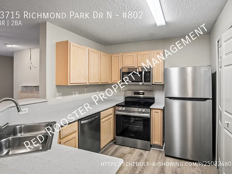 13715 Richmond Park Dr N #802 — Photo 6
