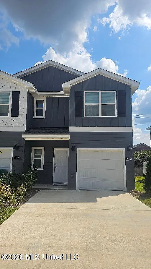 3 bed, 2.5 bath, 1521 sqft, $2,000 — Photo 2