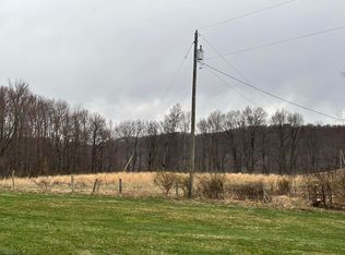 537 Carl Phillips Rd, Montrose, WV 26283