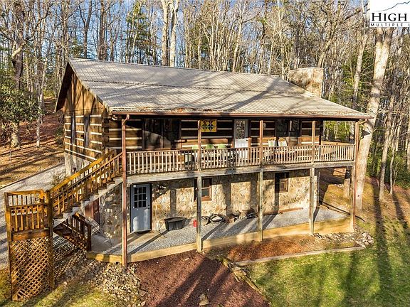 3rd image of 214 Deer Ridge Road