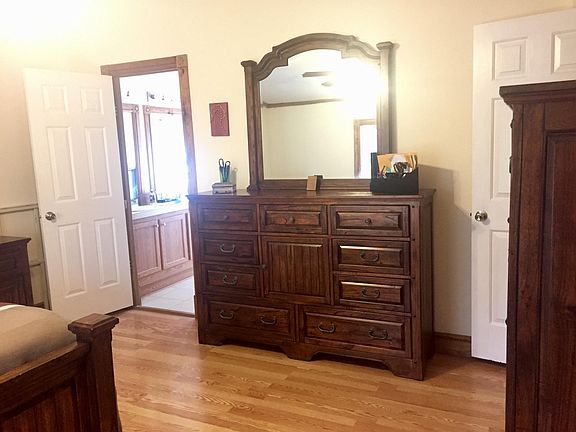 master bedroom (master is now carpeted) 