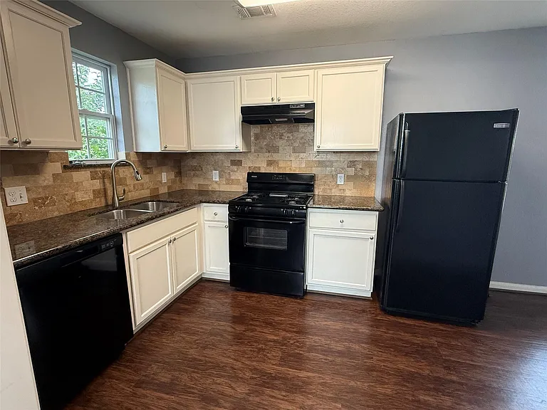 2308 Auburndale St #5 — Photo 5