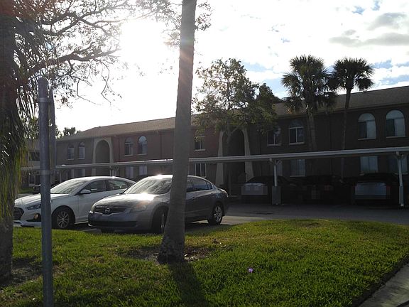 3rd image of 254 115th Ave N APT 3