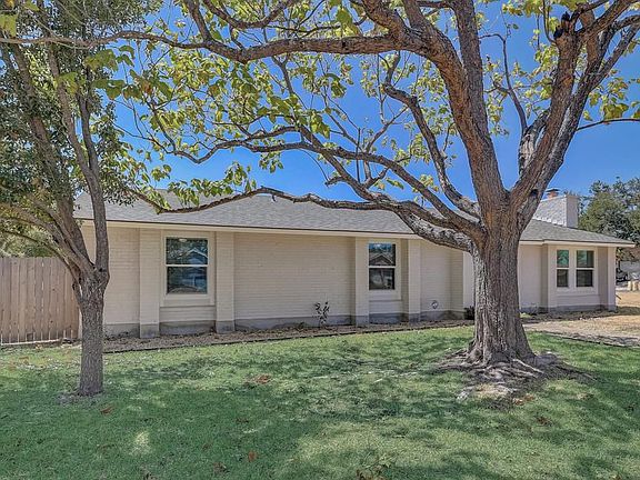 2nd image of 11609 Gunsmoke Cir